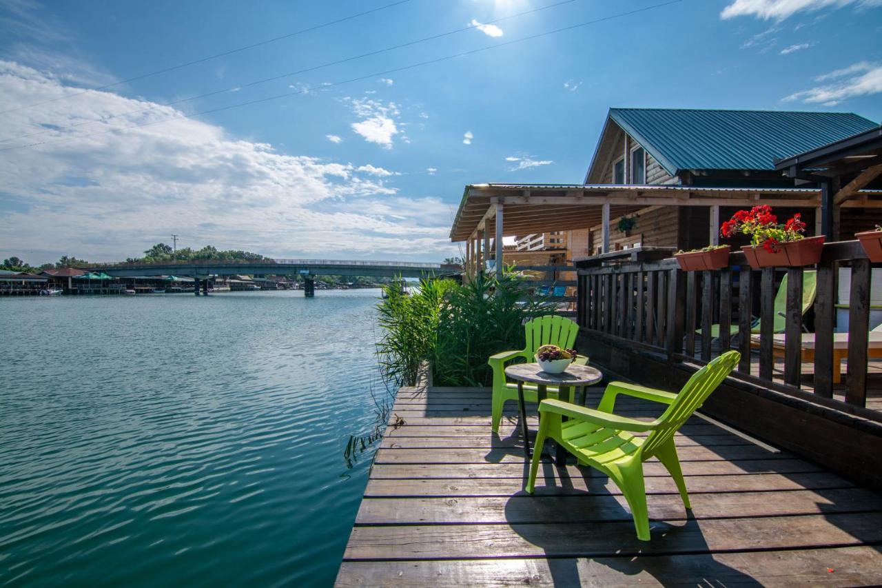 Hakuna Matata Apartments Улцин Екстериор снимка