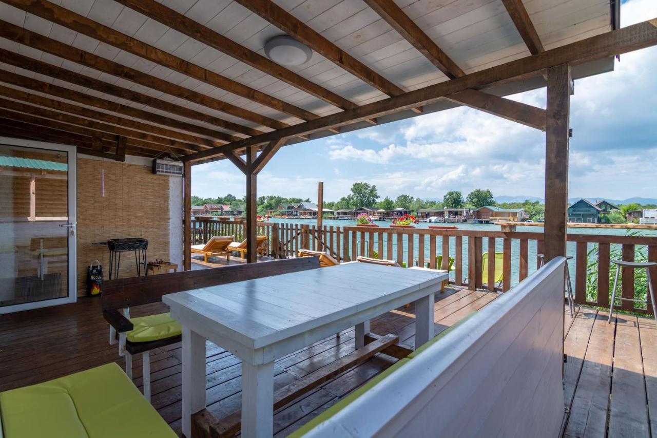 Hakuna Matata Apartments Улцин Екстериор снимка