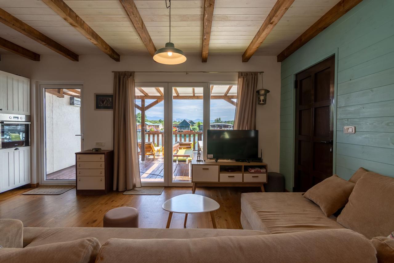 Hakuna Matata Apartments Улцин Екстериор снимка