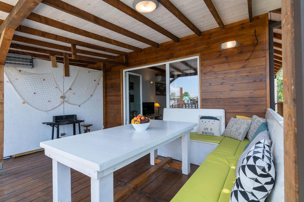 Hakuna Matata Apartments Улцин Екстериор снимка