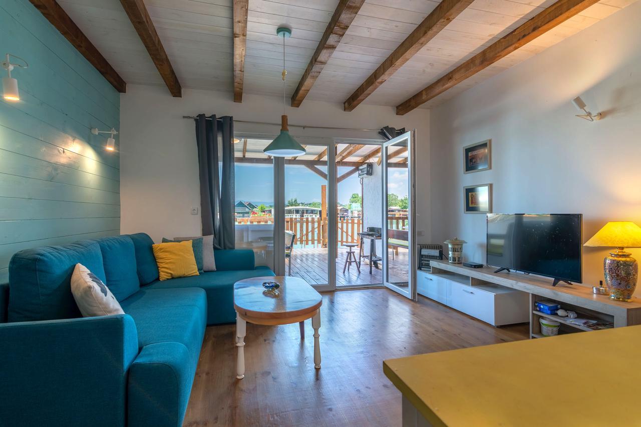 Hakuna Matata Apartments Улцин Екстериор снимка